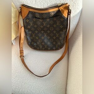 Louis Vuitton Odeon MM